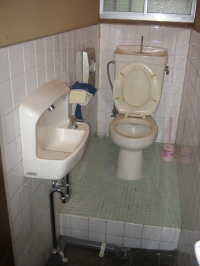 トイレ施工前